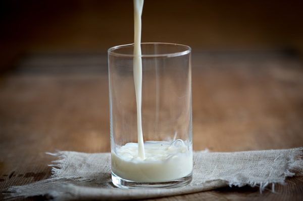 Magas a nyerstej termelői átlagára mióta az UHT és ESL tejek általános forgalmi adója 18-ról 5 százalékra csökkent