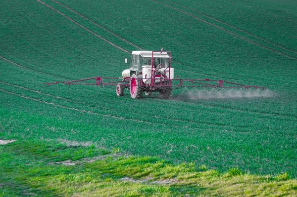 A növényvédő szerek betiltása súlyosan érintheti a gazdálkodást
