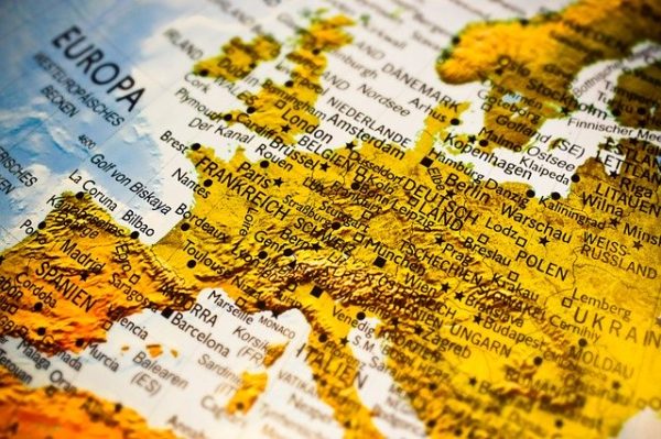 Az Európai Unióba szigorú ellenőrzések útján juthat be szállítmány. (Fotó: Pixabay, MichaelGaida)