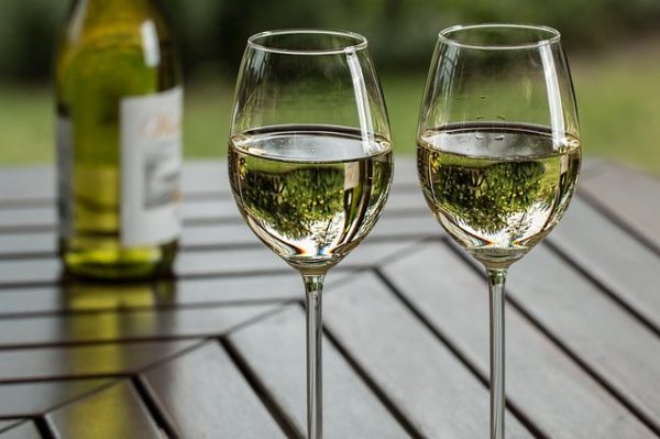 Részletes ellenőrzést végzett 25 féle Irsai Olivér boron a Nébih - képünk illusztráció