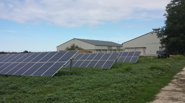 A napenergia a mezőgazdasági vállalkozások számára is fontos lehet, a Klímabarát Díj elismerés bírálatakor az egyik szempont a megújuló energiák használata - Fotó: Magro.hu, CSZS, Dombóvár, illusztráció