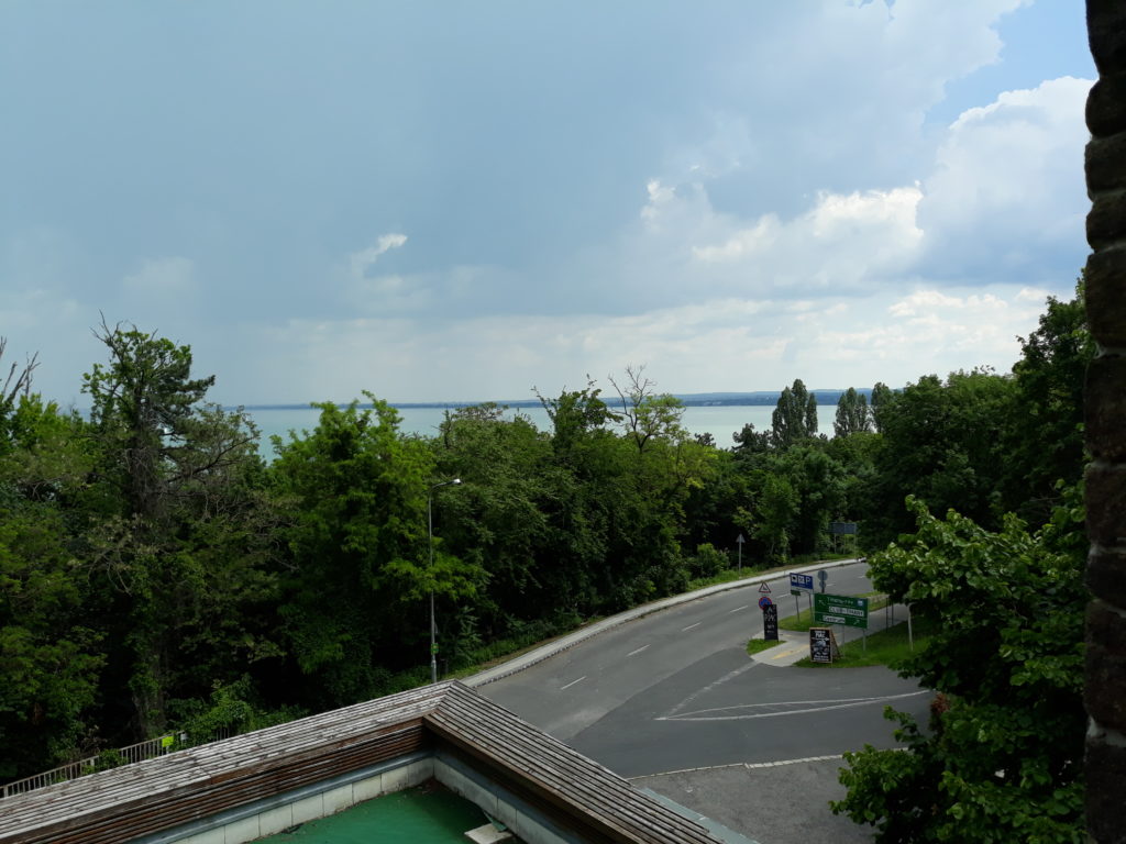 A Balaton vize Tihanyból nézve - Fotó: Magro.hu, CSZS