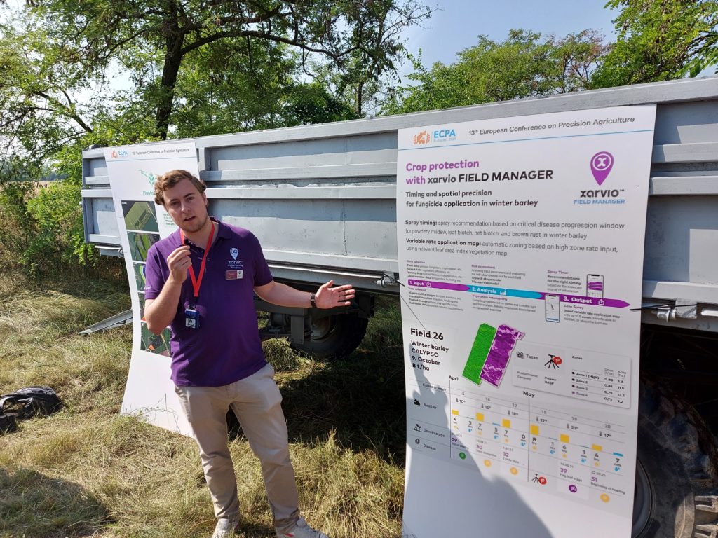 A BASF xarvio Field Manager rendszer bemutatója az európai precíziós gazdálkodási konferencia gyakorlati programján a Keve Zrt. szántóföldjén - Fotó: Magro.hu, CSZS, Baracska
