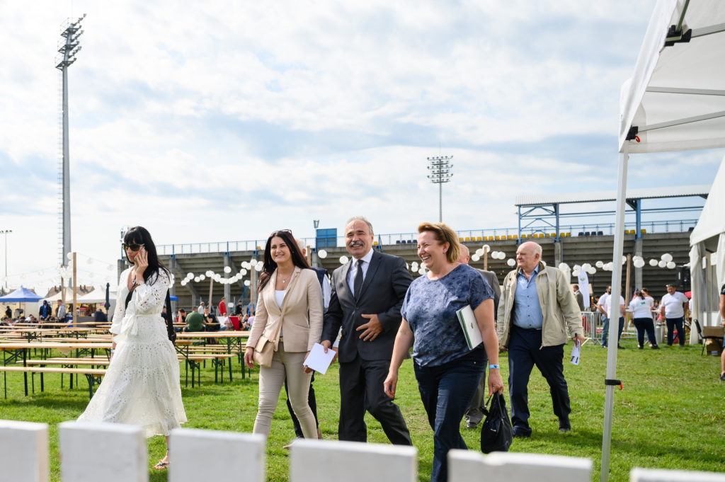 Nagy István agrárminiszter érkezik a 25. pápai Expo és Agrárpiknik megnyitójára 2022. május 13-án. MTI/Vasvári Tamás