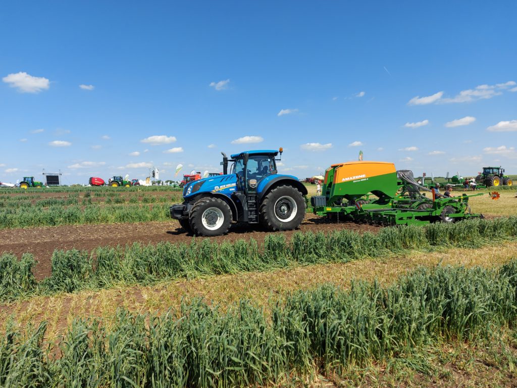 A csökkenés miatt nagy magyar mezőgazdasági lehetőségeket nyit az ukrajnai háború, akár 300 ezer hektárral is nőhet a hazai vetésterület - Fotó: Magro.hu, CSZS, Mezőfalva