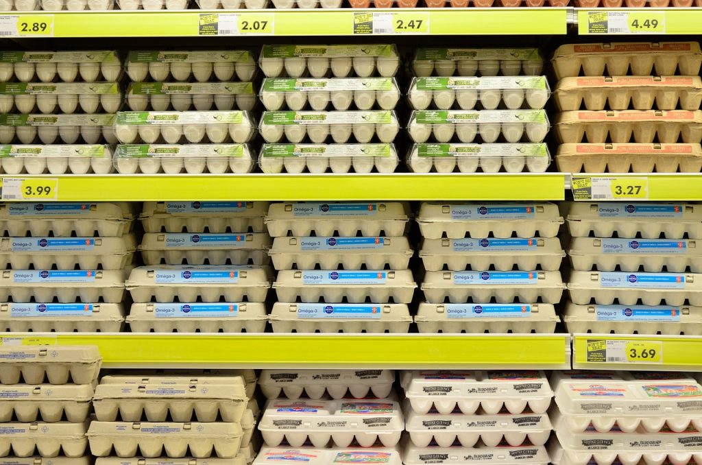 A felhasznált kép helyszínén átszámítva kb. 66 forintba kerül egy darab tojás