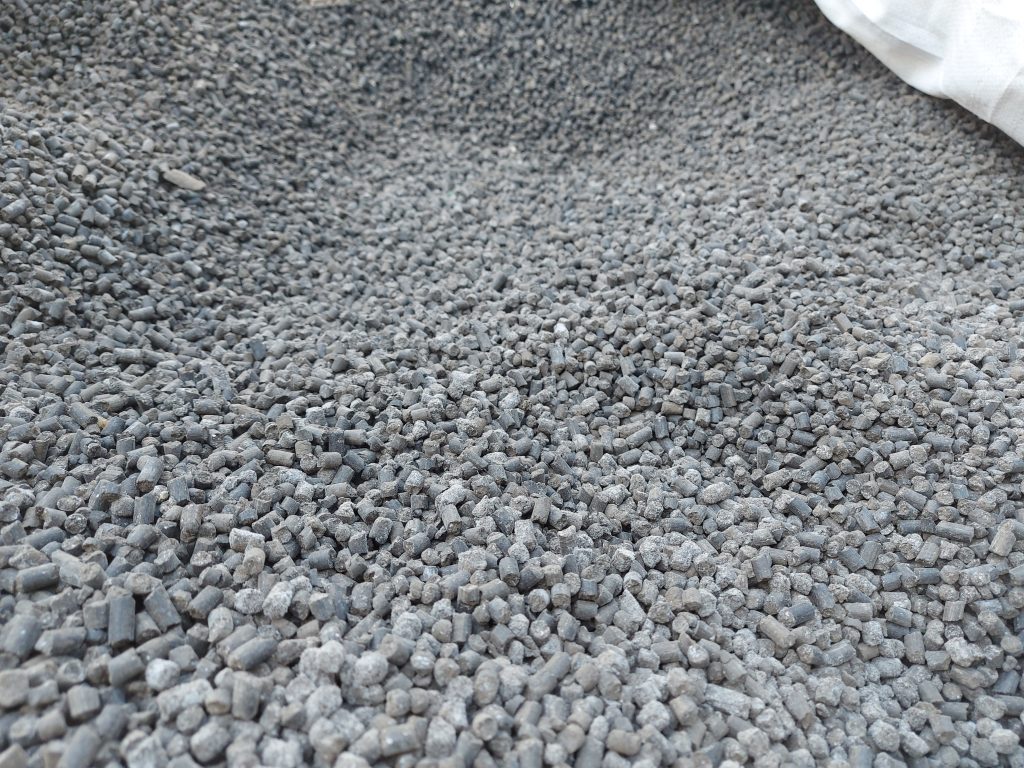 A pellet műtrágya, amelyet szennyvíz újrahasznosításával állítottak elő - Fotó: Magro.hu, CSZS, Billesholm
