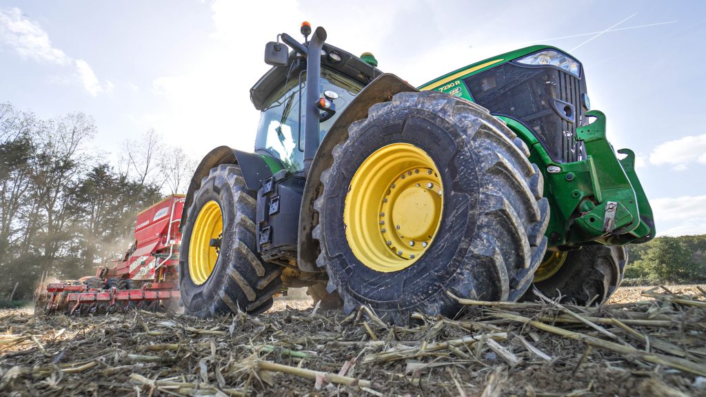 A YOHT Alliance bemutatta az AGRI STAR II termékcsalád legújabb tagját, a 65-ös sorozatot: a traktorok gumiabroncsa számos hasznos tulajdonsággal bír