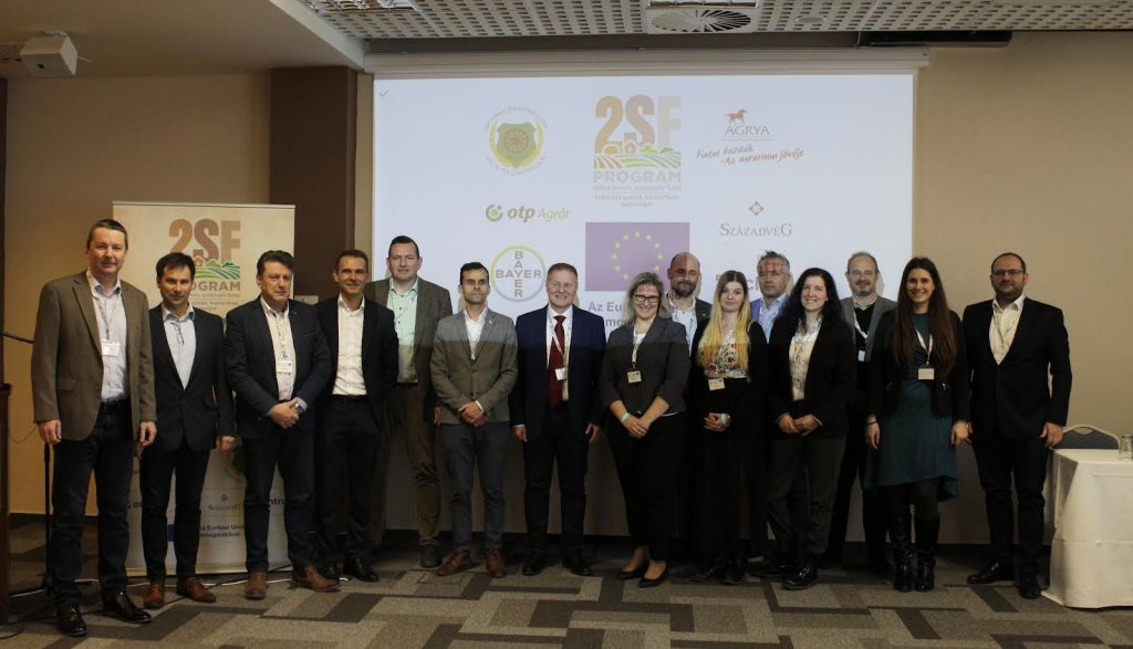 A Fiatal Gazdák Magyarországi Szövetsége - AGRYA és a Szlovákiai Gazda Polgári Társulás az Erasmus+ programból finanszírozott “2SF – Felkészült gazdák, fenntartható gazdaságok Program” keretében konferenciát szervezett a szlovákiai Paton - Fotó: Miriák Ferenc, Felvidék.ma
